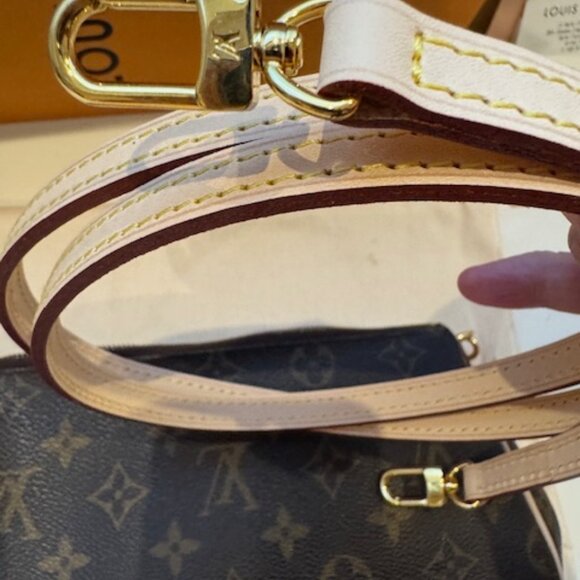 Louis Vuitton Eva Bag - Picture 9 of 9